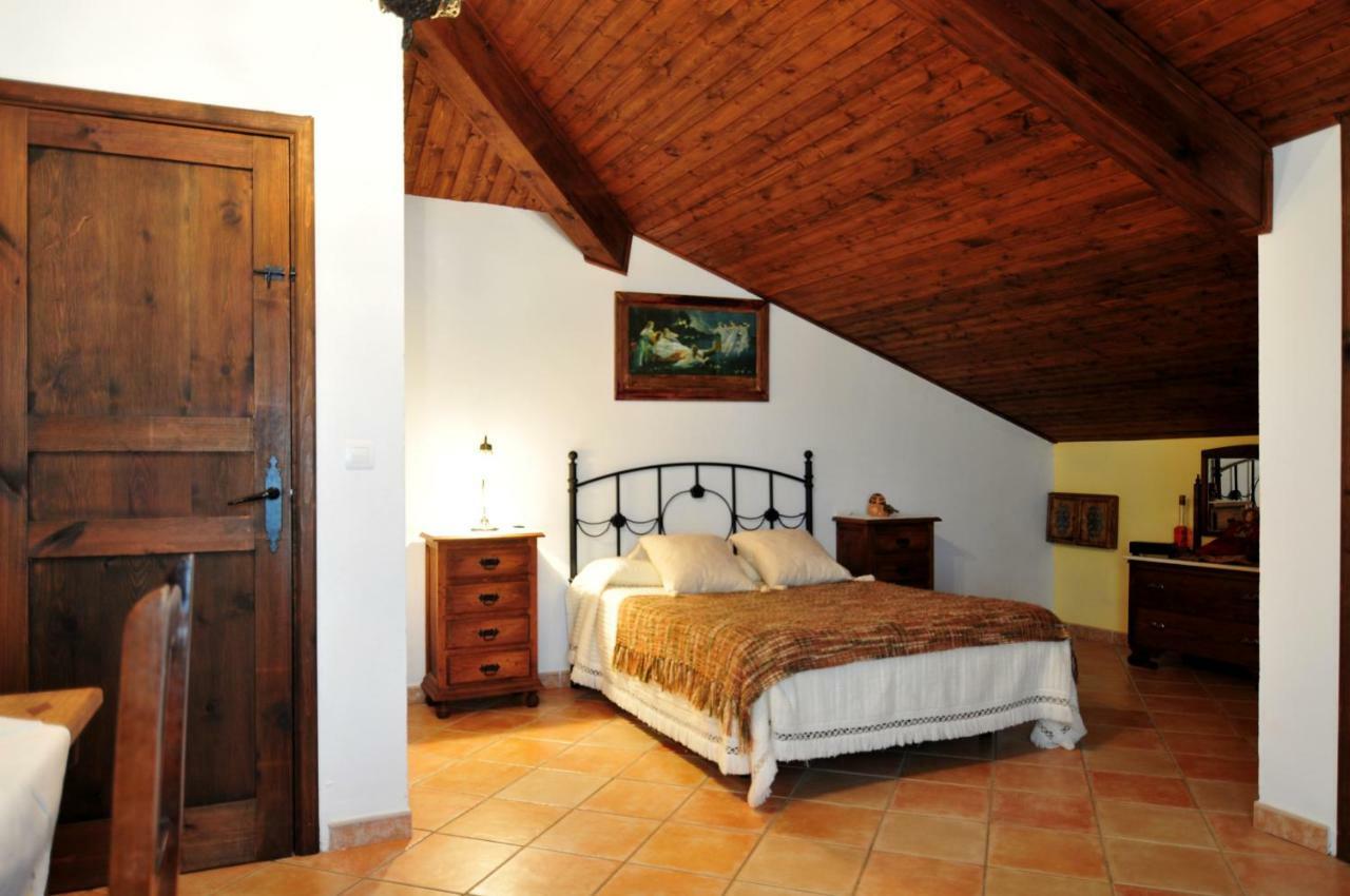 El Romerito Pension Zalamea la Real Buitenkant foto